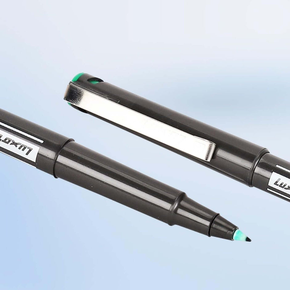 Luxor 968 OHP Marker Pen Set | Assorted 5 Colours Set - Close-up view of black permanent marker with green tip.