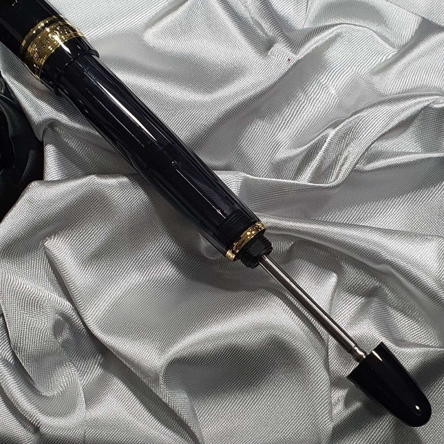 Pilot Custom 823 Black GT Fountain Pen