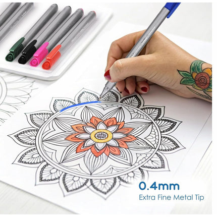 Hauser Artz Pixel Fineliner 15 Shades in use for detailed coloring with extra fine metal tip on mandala design.